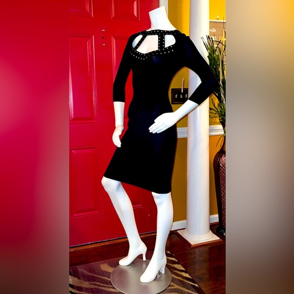 Cutout Bodycon Sweater Dress - Picture 3 of 7